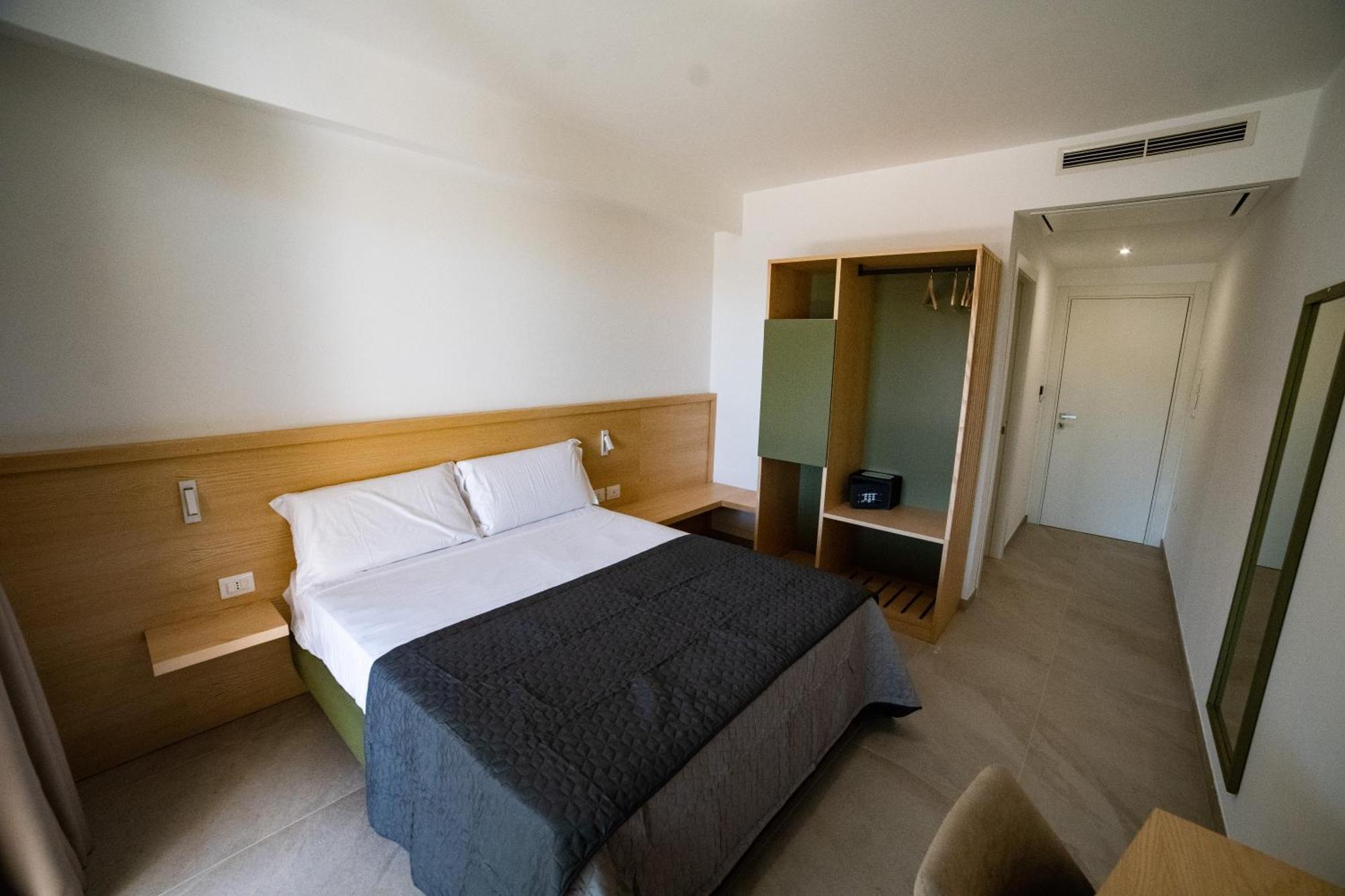 Middle Town Palace Tropea Ngoại thất bức ảnh