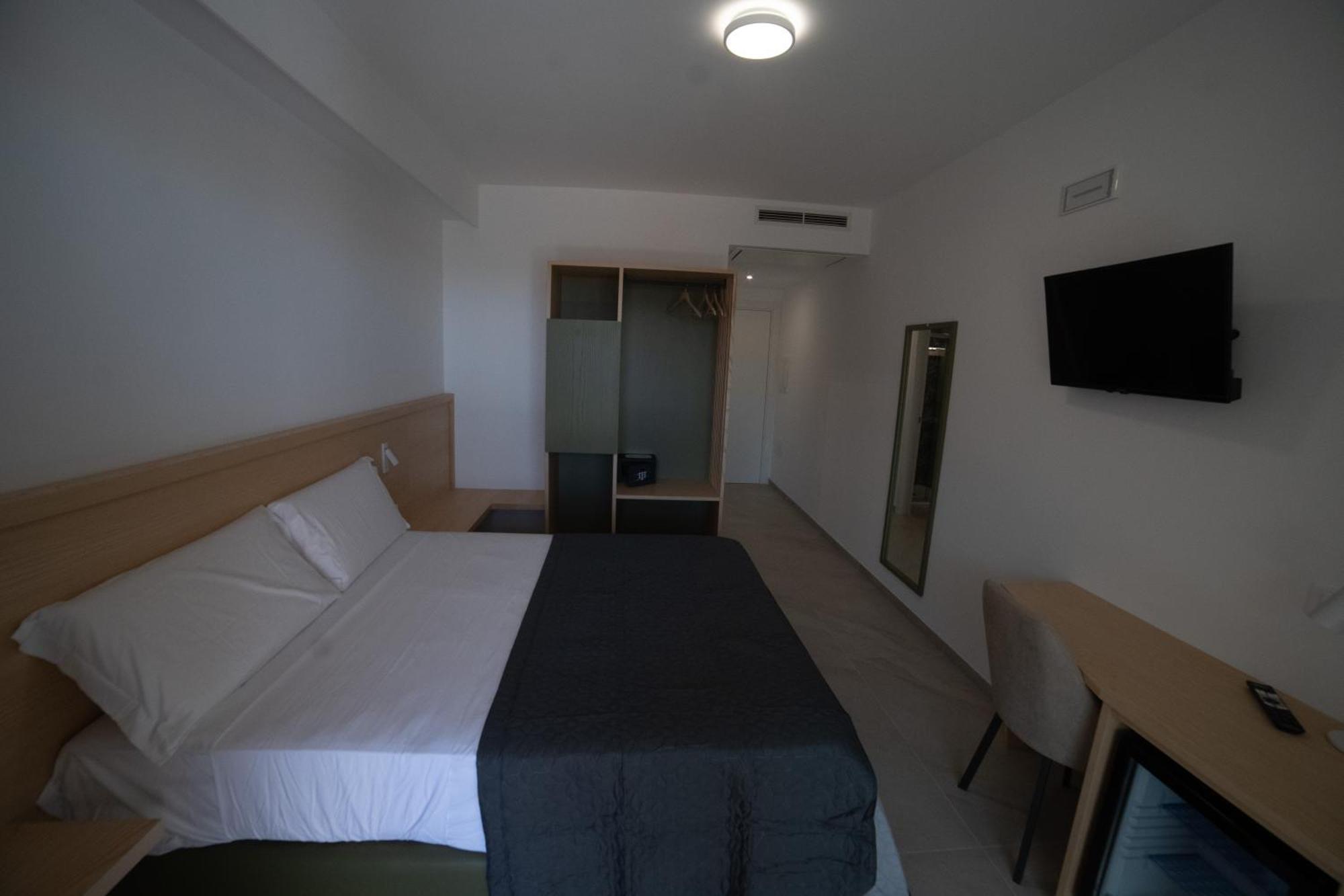 Middle Town Palace Tropea Ngoại thất bức ảnh