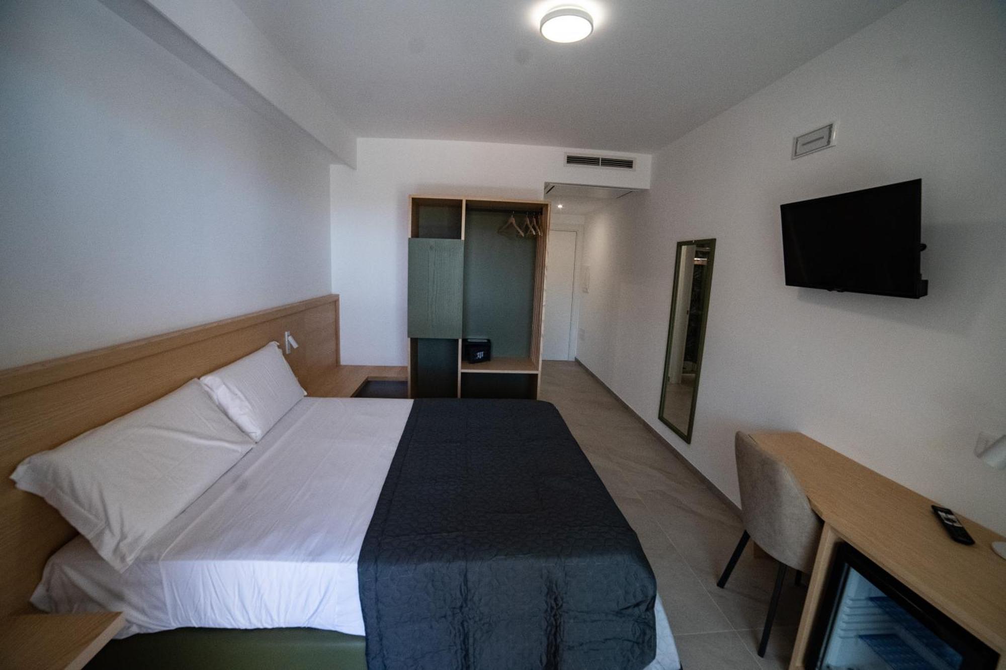 Middle Town Palace Tropea Ngoại thất bức ảnh