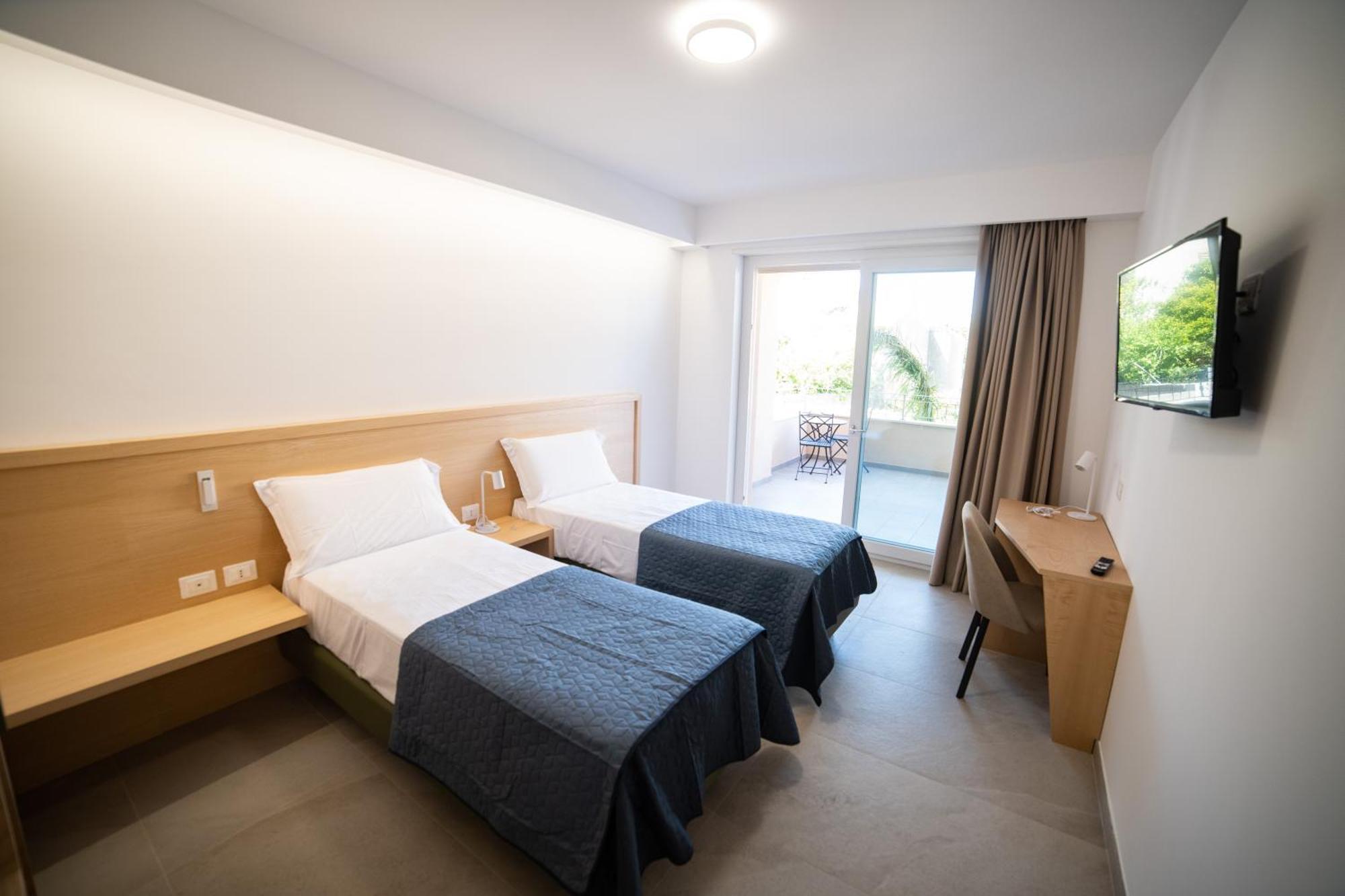 Middle Town Palace Tropea Ngoại thất bức ảnh
