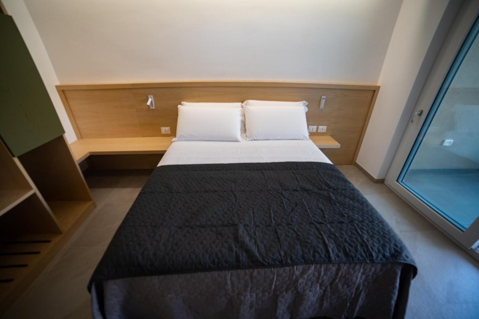 Middle Town Palace Tropea Ngoại thất bức ảnh