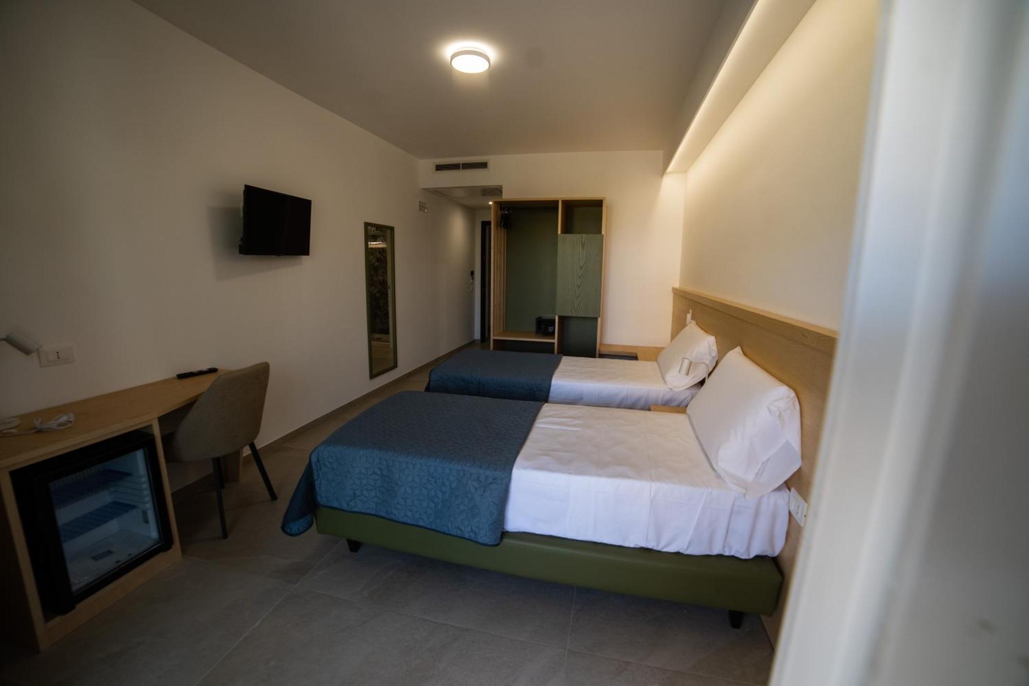 Middle Town Palace Tropea Ngoại thất bức ảnh